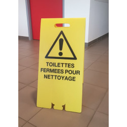 Chevalet Toilettes fermées pour nettoyage